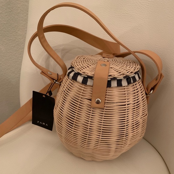 ❌ SOLD❌ZARA  BAG ADDITIONAL PIC - Picture 3 of 8